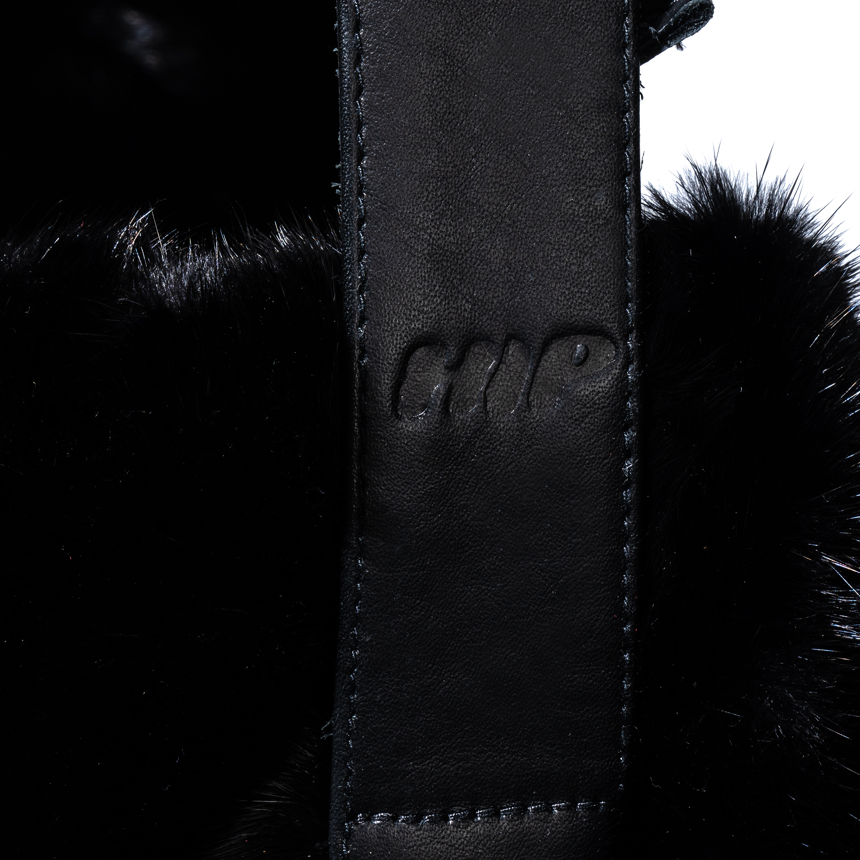 MINK SHOULDER BAG - BLACK